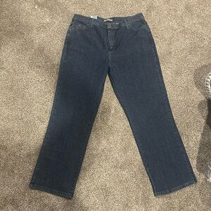 New - never worn - Lee relaxed fit at the waist stretch -  straight leg